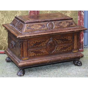 Tuscany, Late 18th Century Large Cassone-shaped Wooden Case, Entirely Sheathed In Leather.