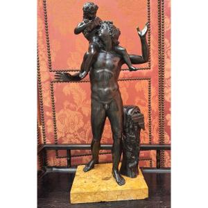 D'après l'antique Satyre et Dionysos enfant, groupe en bronze patiné, Naples XIXème