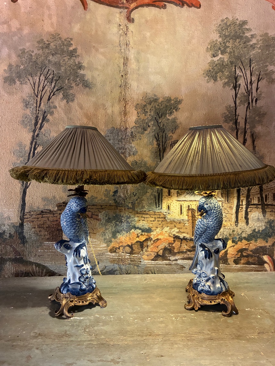 Pair Of Porcelain Parrot Lamps-photo-2