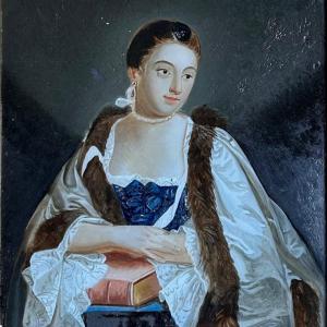 "Portrait d'une femme anglaise au manteau" fixé sous verre, XVIII siècle