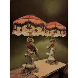 Paire de lampes perroquets verts