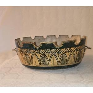 Verrière en tôle peinte