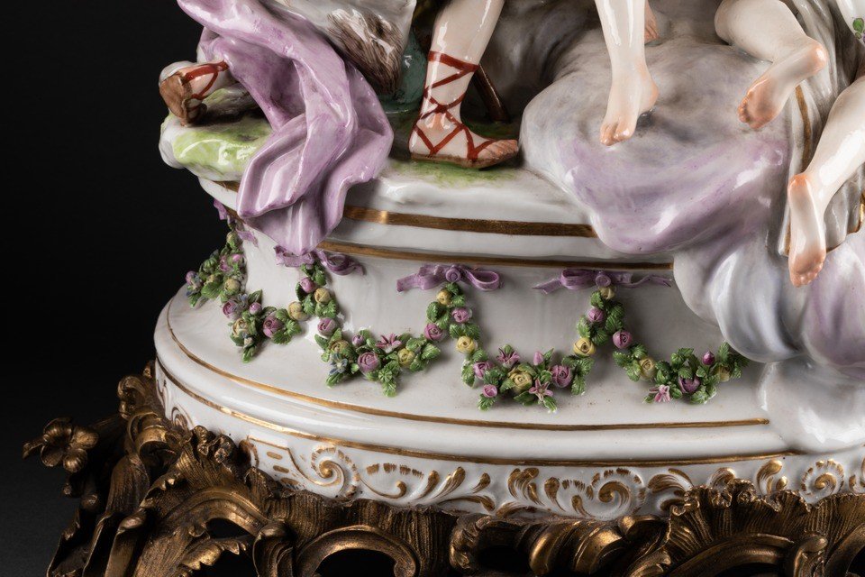 Porcelain Group On A Louis XV Style Gilt Bronze Base-photo-2