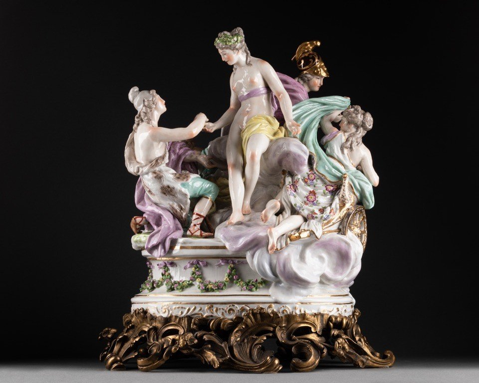 Porcelain Group On A Louis XV Style Gilt Bronze Base-photo-3