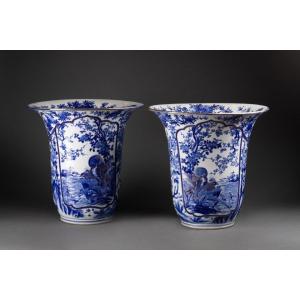 A Pair Of Japanese Porcelain Planters, 19th Century