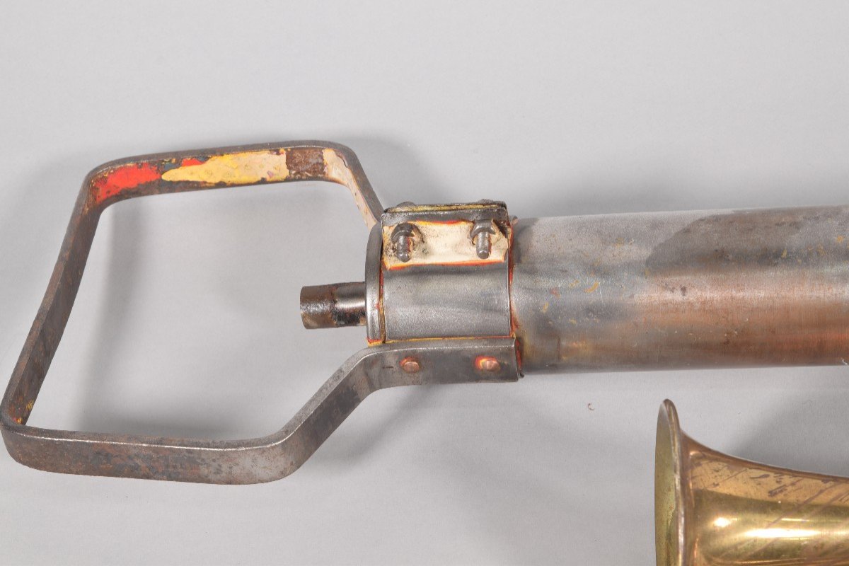 Boat Horn. 20th Century.  -photo-3