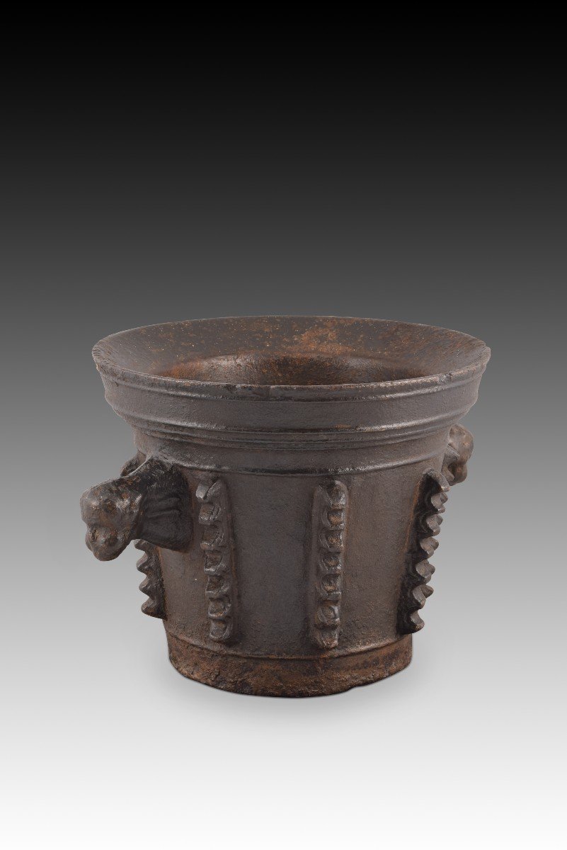 Iron Pharmacy Mortar. 18th-19th Centuries.  -photo-4