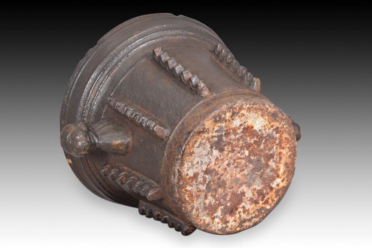 Iron Pharmacy Mortar. 18th-19th Centuries.  -photo-7