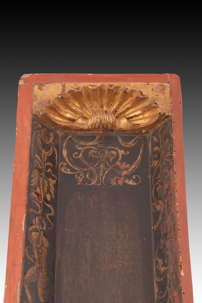 Niche. Bois Sculpté Et Polychrome. XVIe Siècle. -photo-1