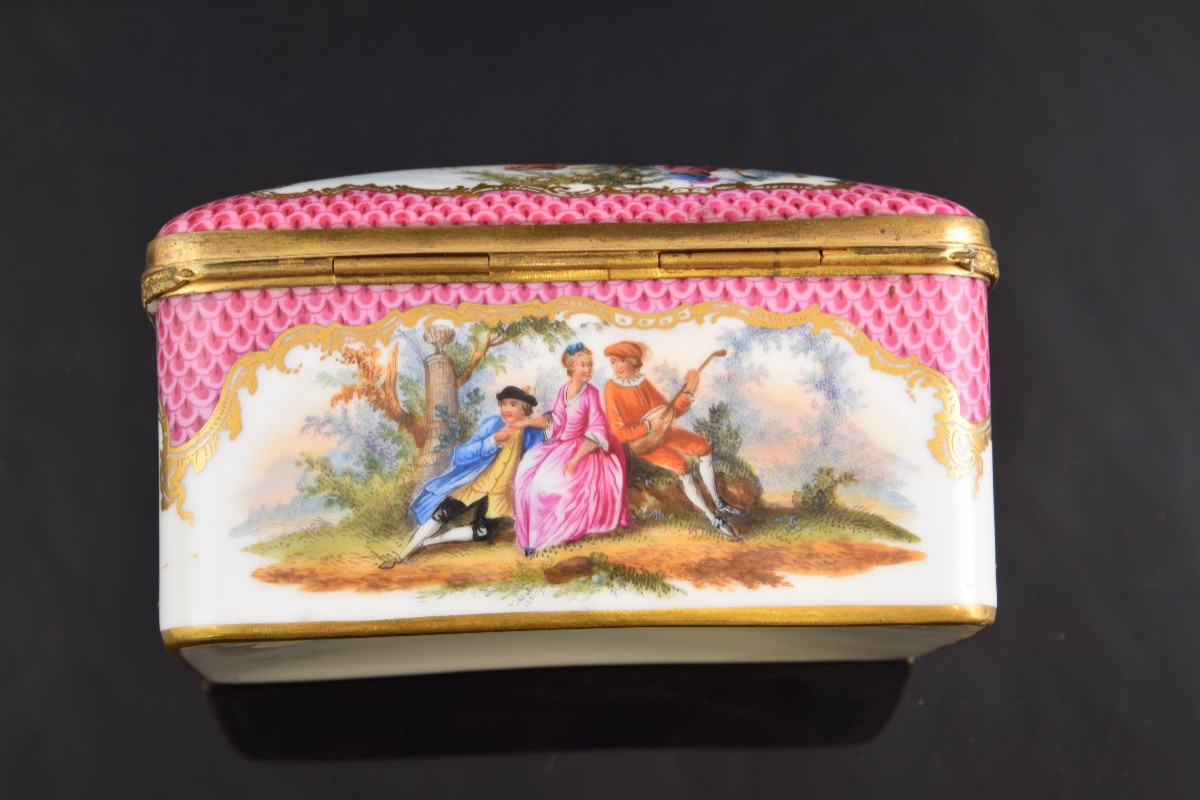 Box. Glazed Porcelain. Potschappel-dresden, Germany, 19th Century. -photo-6