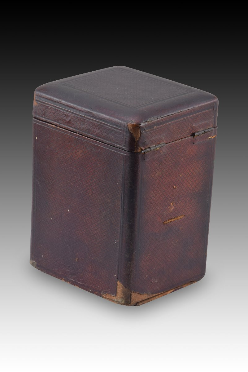 Travel Clock With Case. Metal, Glass, Leather, Etc. 19th Century. -photo-6