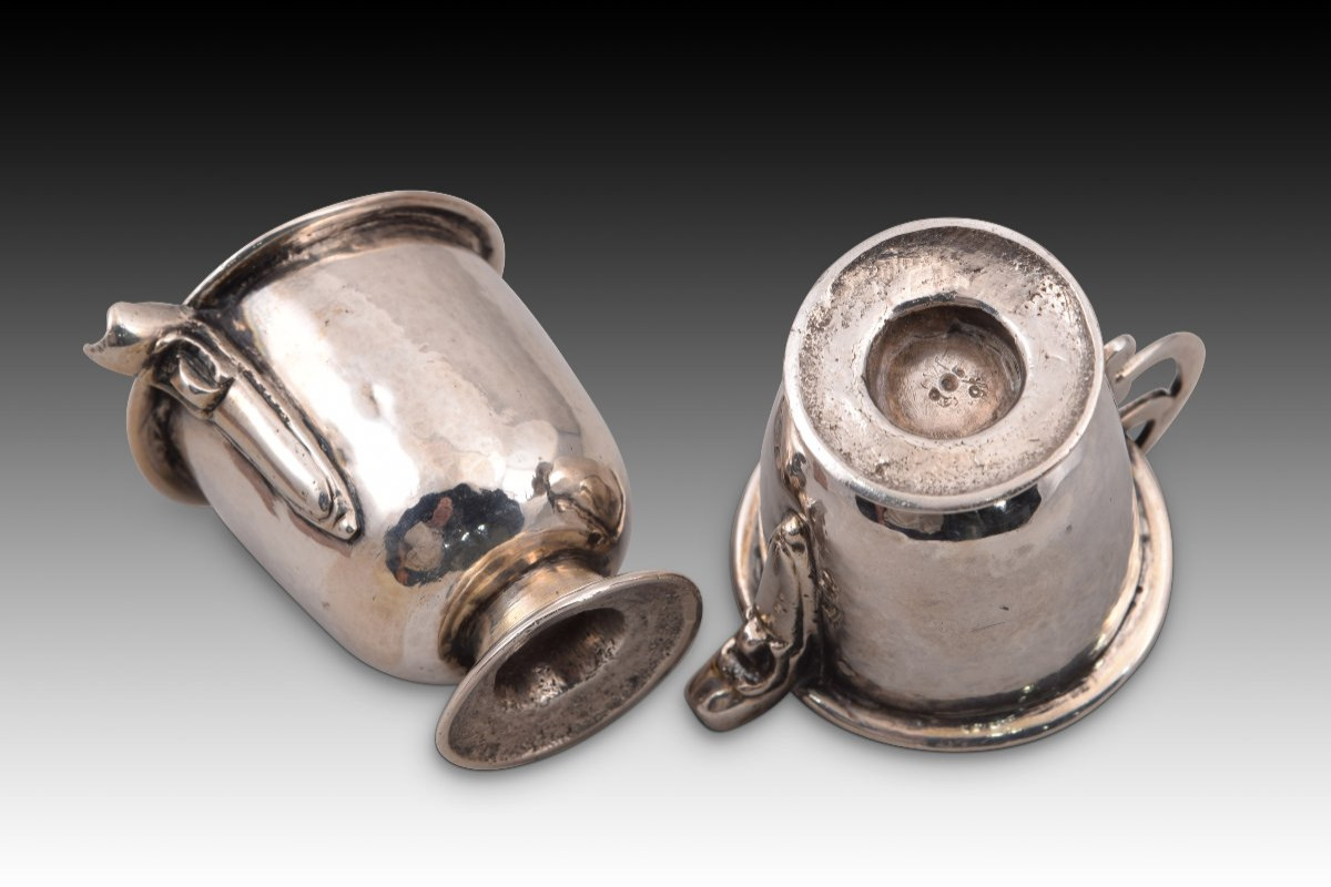 Pair Of Silver Spouted Jugs. Benito Gomez, Antonio (1775-1835). Segovia, Spain, 1801-18-photo-3