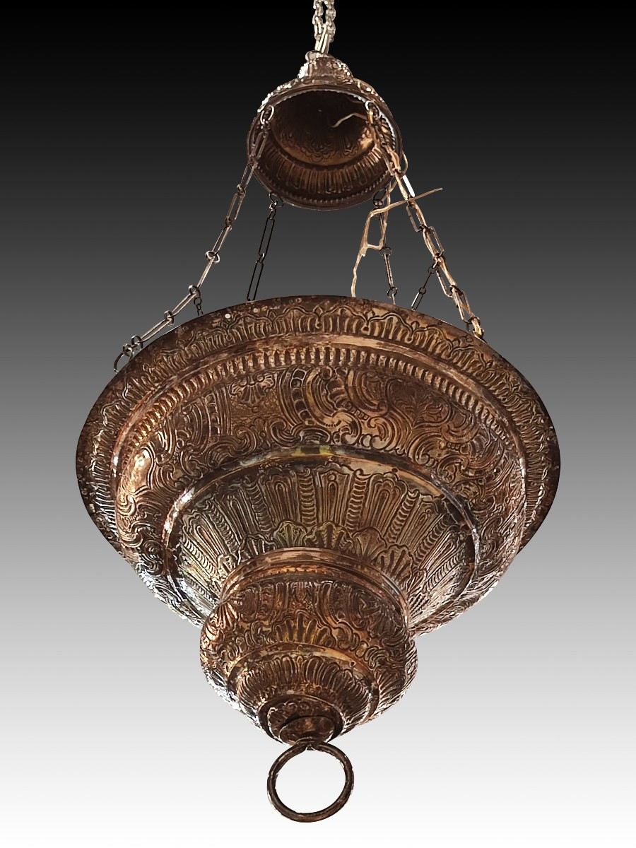  Lampe Votive. Couleur Argentée. Cadix, XVIIIe Siècle (1767).  