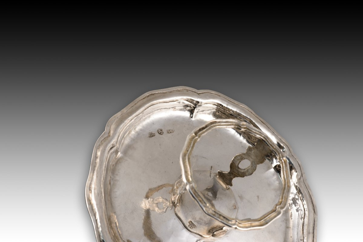 Mancerina. Silver In Its Color. Sanchez Soto, Cristóbal. Cordoba, Spain, 1779.  -photo-2