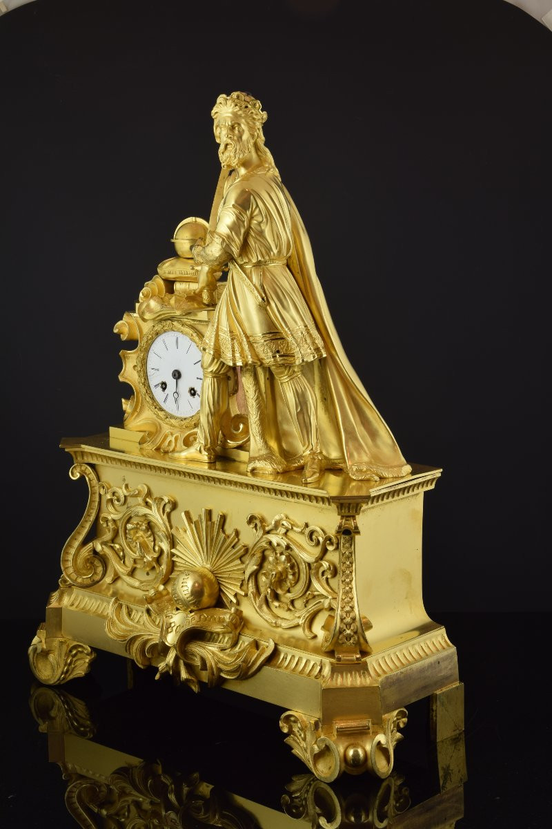 Horloge de table. Bronze doré. XIXème siècle. -photo-2