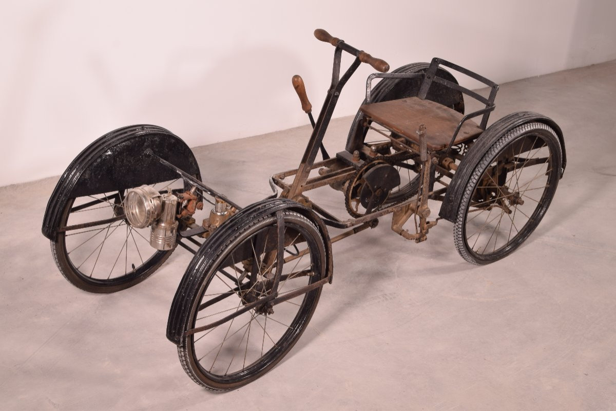 Hand-operated Irish Mail Car. First Half Of The 20th Century.  -photo-1