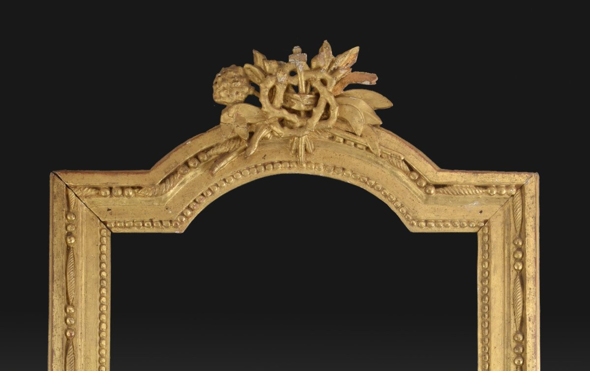 Frame. Carved And Gilded Wood. 18th Century.  -photo-1