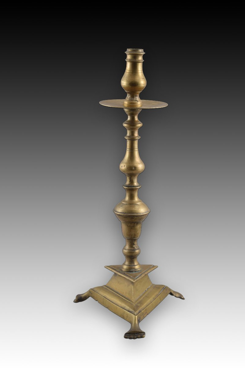 Candlestick With Triangular Base. Bronze. Spain, 18th Century. -photo-2