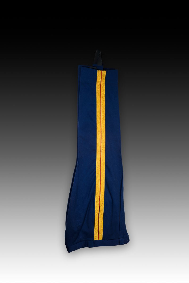 Uniforme honorifique de l'Ordre de Malte. Espagne, peut-être vers le début du XXe siècle.-photo-2