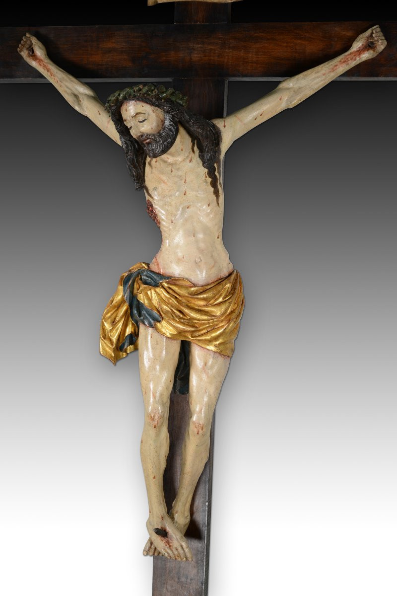 Christ crucifié, crucifix douloureux. Bois sculpté et polychrome. Probablement école allemande.-photo-4