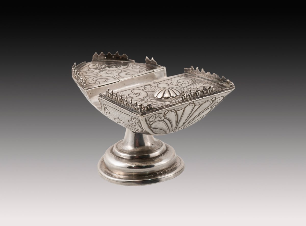 Small Nave. Money. Sanz De Velasco, Juan Antonio. Valladolid, Spain, 18th Century. -photo-2