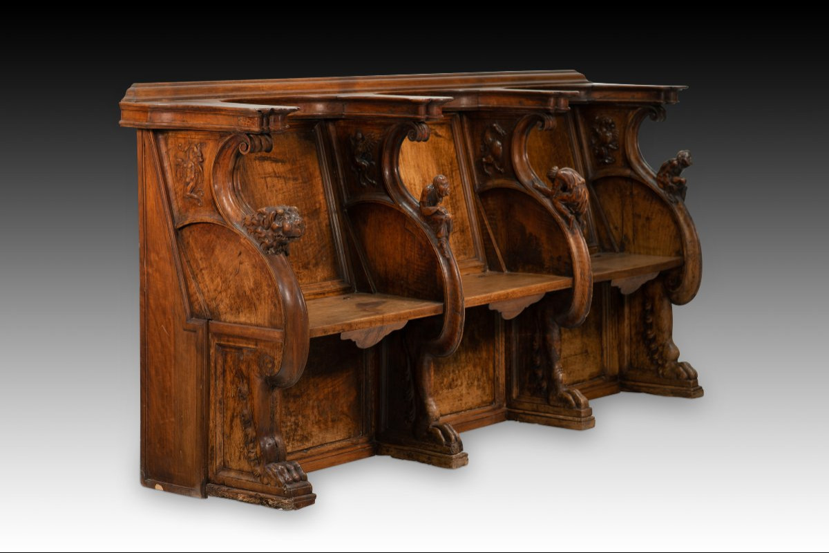 Choir Stalls. Walnut Wood. Spanish School, 16th Century. -photo-3