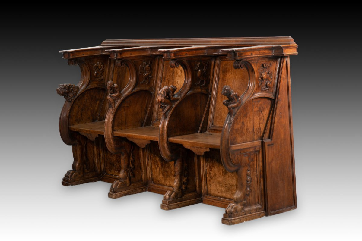 Choir Stalls. Walnut Wood. Spanish School, 16th Century. -photo-1