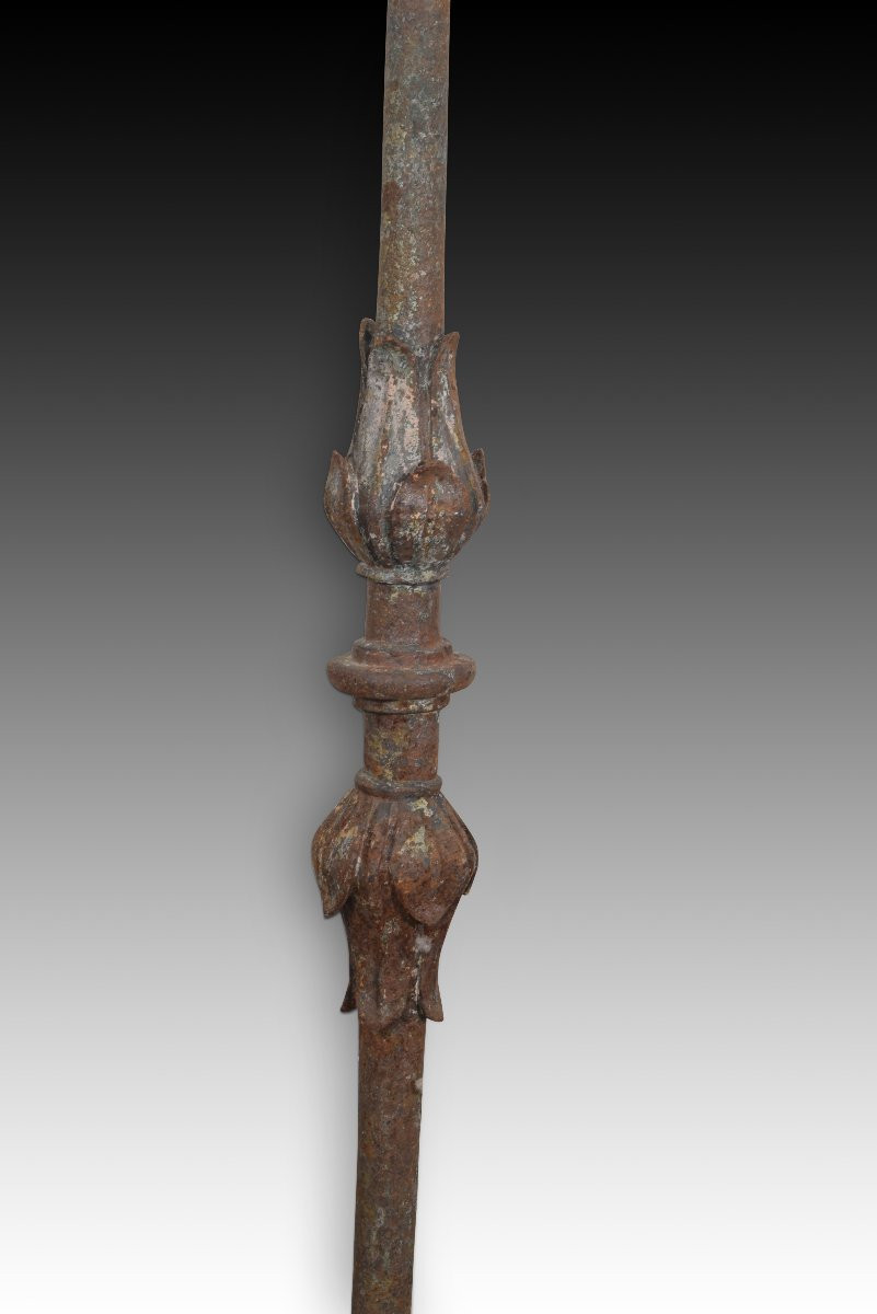 Balcony Baluster. Wrought Iron. 17th Century.  -photo-3