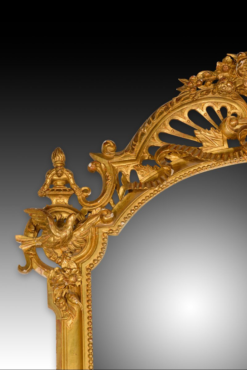  Miroir. Bois sculpté et doré. XXe siècle. -photo-4