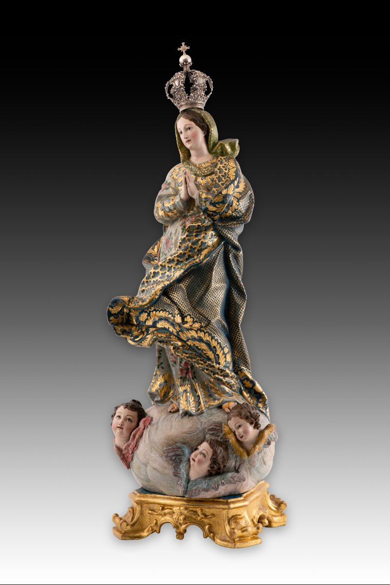 Immaculée. Bois sculpté et polychrome, verre, argent. École portugaise, XVIIIe siècle. -photo-2
