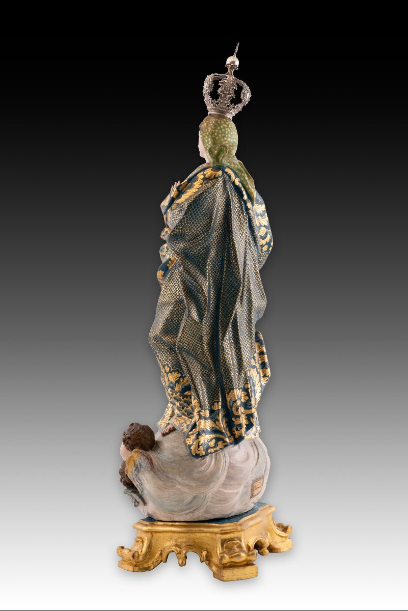 Immaculée. Bois sculpté et polychrome, verre, argent. École portugaise, XVIIIe siècle. -photo-4