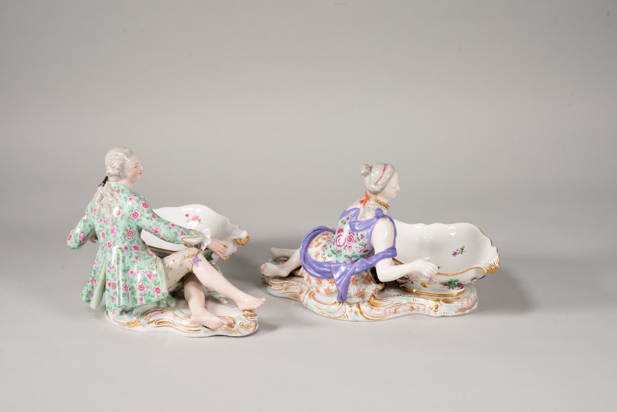 Paire de plateaux à confiture figuratifs. Porcelaine émaillée. Meissen, fin du XIXe siècle. -photo-1