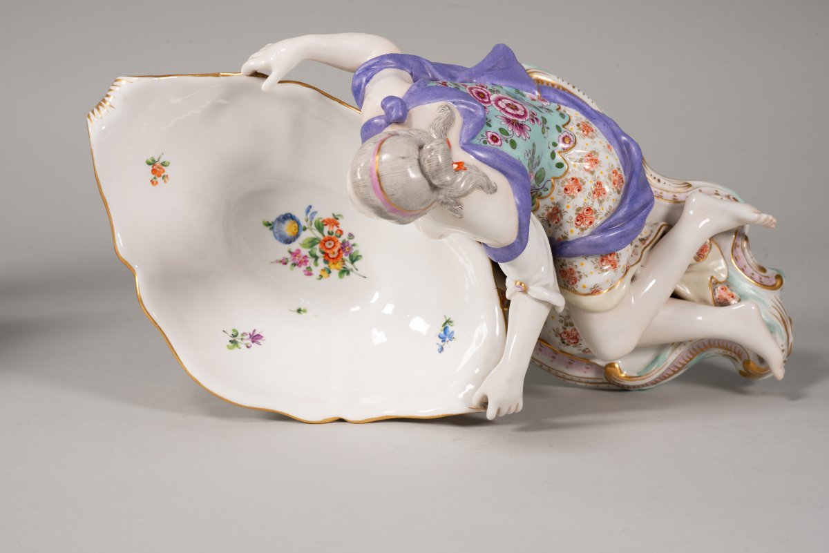 Paire de plateaux à confiture figuratifs. Porcelaine émaillée. Meissen, fin du XIXe siècle. -photo-6
