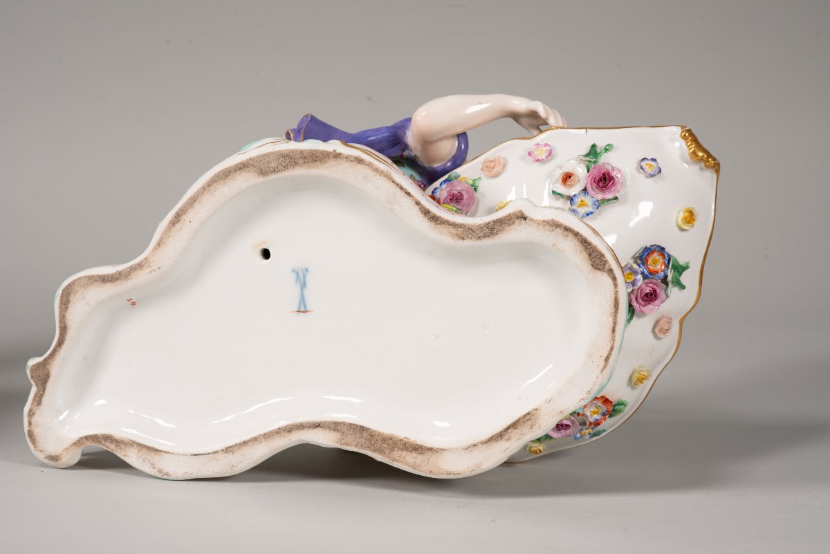 Paire de plateaux à confiture figuratifs. Porcelaine émaillée. Meissen, fin du XIXe siècle. -photo-7
