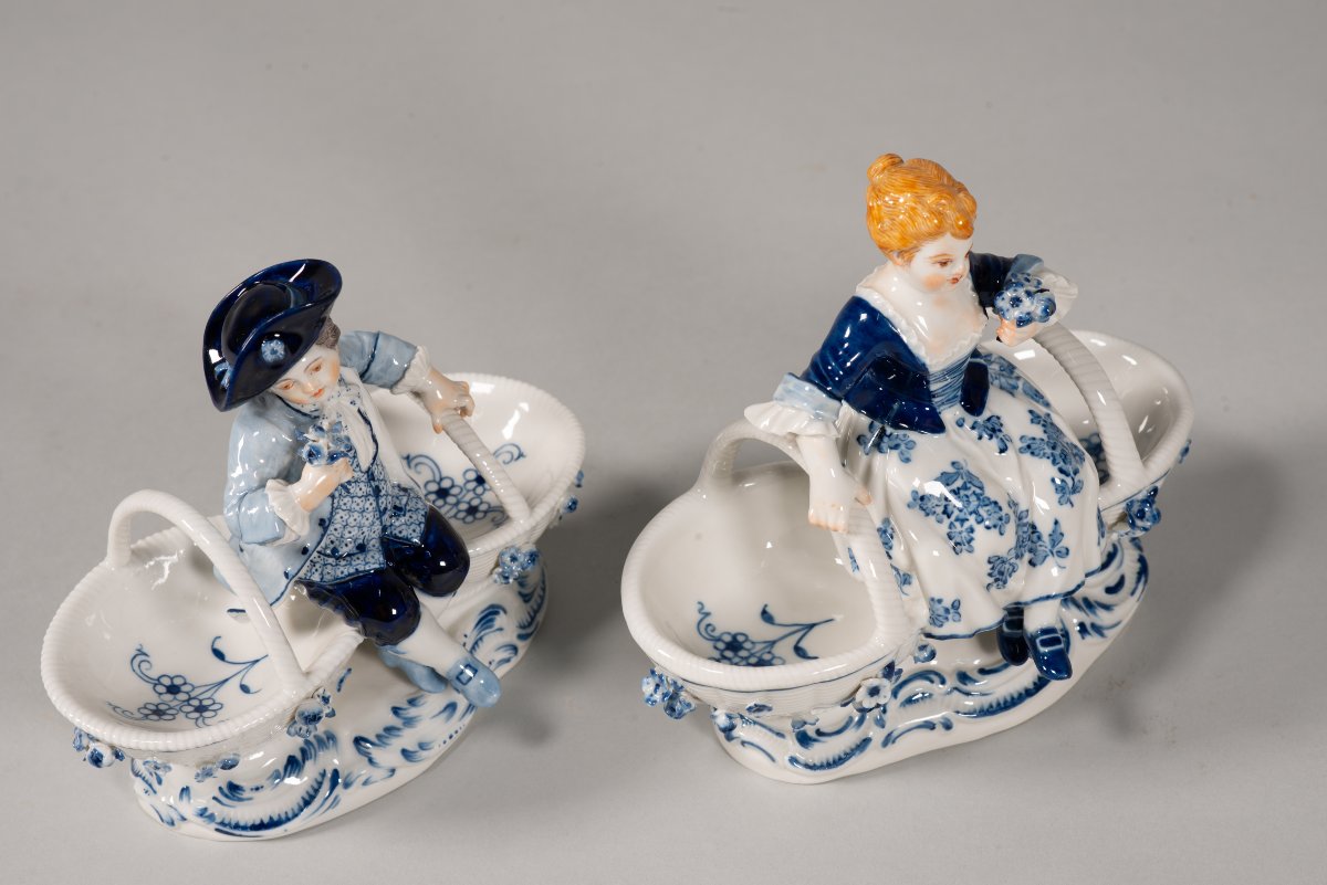 Pair Of Spice Racks. Glazed Porcelain. Meissen, Germany, (...) 19th Century.-photo-3