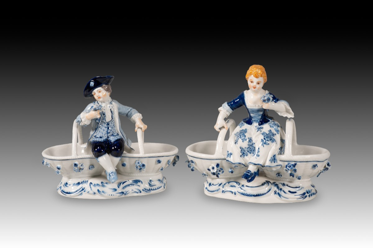 Pair Of Spice Racks. Glazed Porcelain. Meissen, Germany, (...) 19th Century.