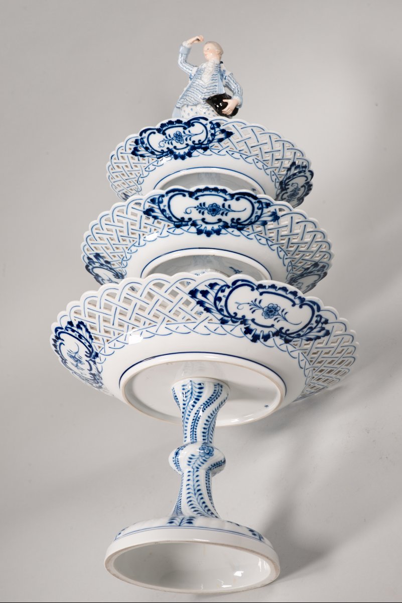 Pièce maîtresse. Porcelaine émaillée. Meissen, Allemagne, probablement seconde moitié du XIXe -photo-4