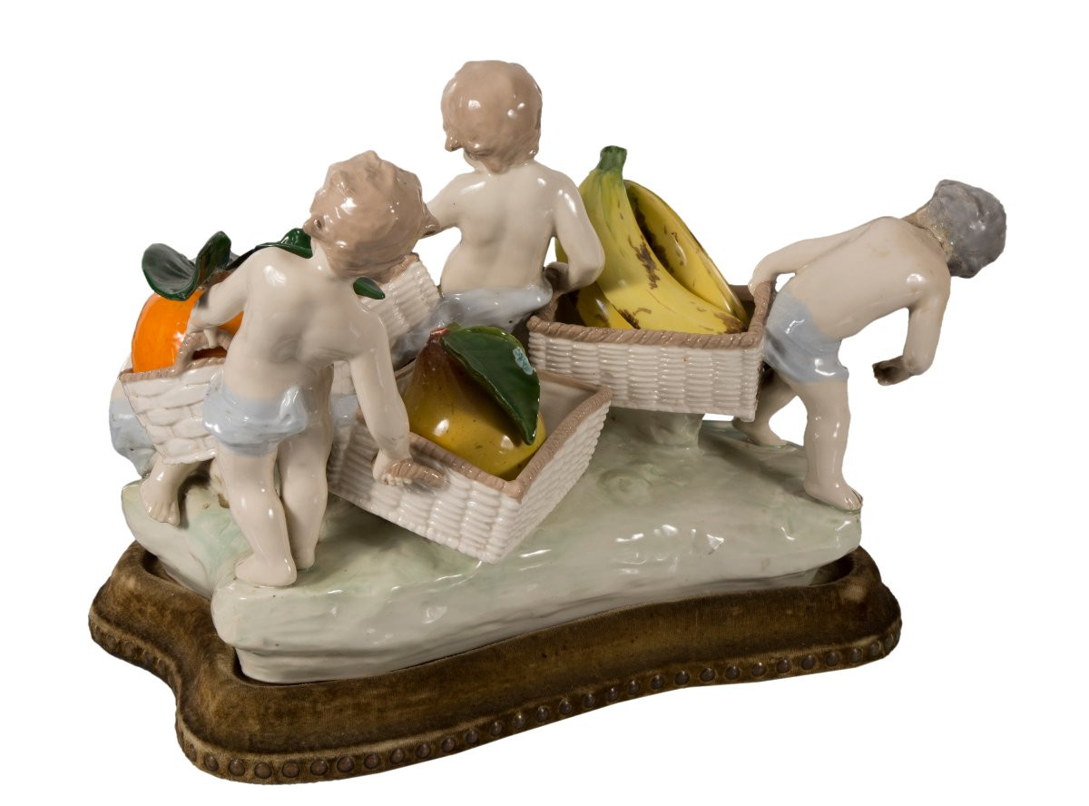 Children With Fruit Baskets, On Base. Glazed Porcelain. Probably Capodimonte,-photo-2