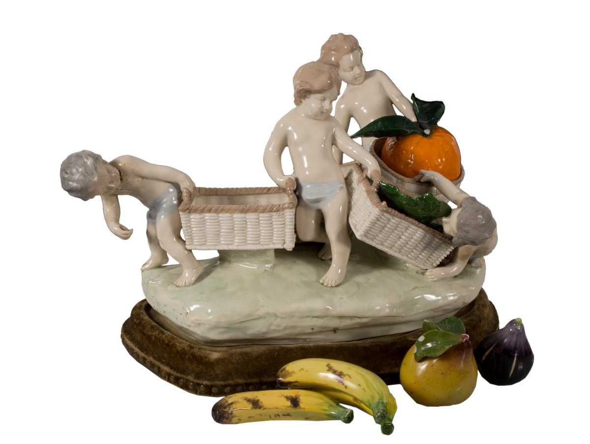 Children With Fruit Baskets, On Base. Glazed Porcelain. Probably Capodimonte,-photo-4