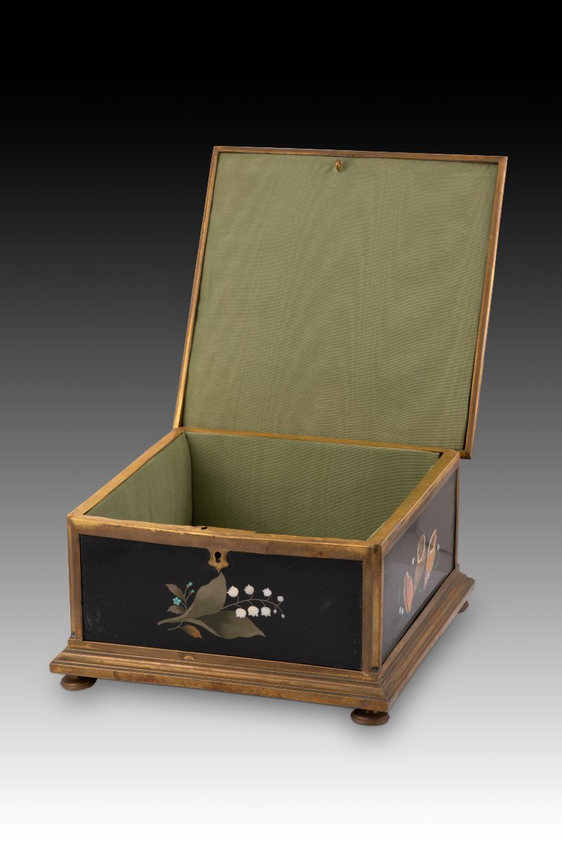 Boxes. Hard Stone, Metal, Fabric. Probably Italy, 19th Century.-photo-4