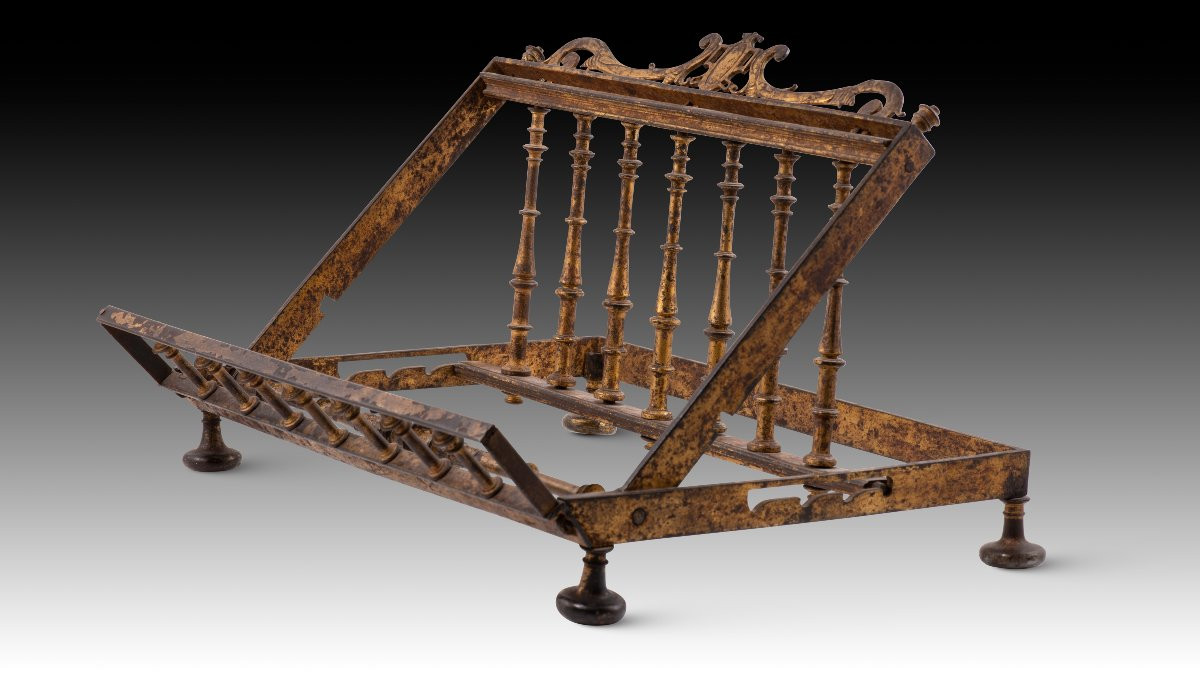 Lutrin de table de Garcilaso de la Vega. Espagne, fer forgé, vers le premier tiers du XVIe s.-photo-8