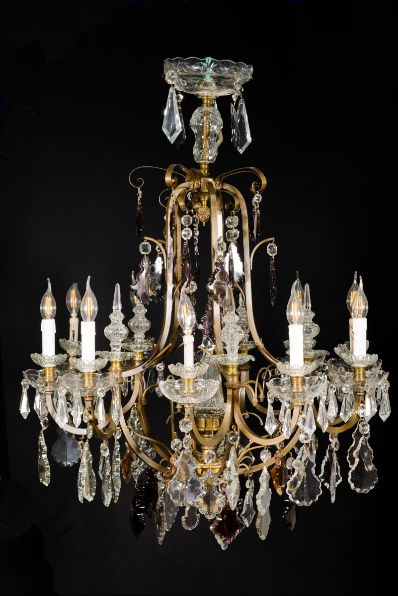 Lustre. Verre, bronze. Début du XXe siècle. 