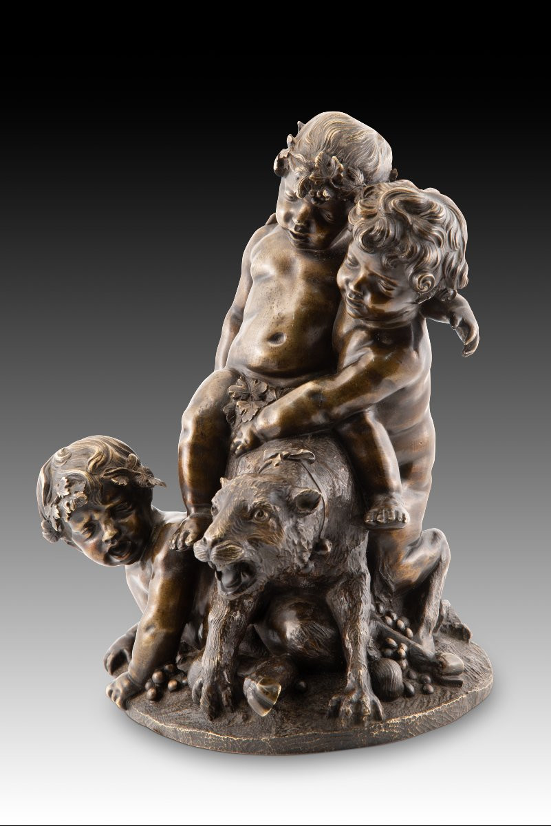 Trois enfants jouant avec un animal sauvage. Bronze. École française, XIXe siècle.-photo-2