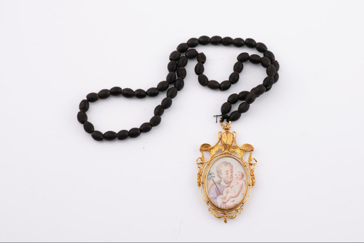 Devotional Pendant, Depicting The Virgin Mary And St. Joseph With The Christ Child. Gold, Etc.-photo-2