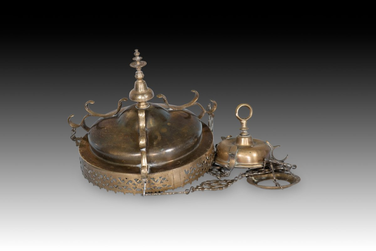 Lamp. Bronze. 17th Century.-photo-1