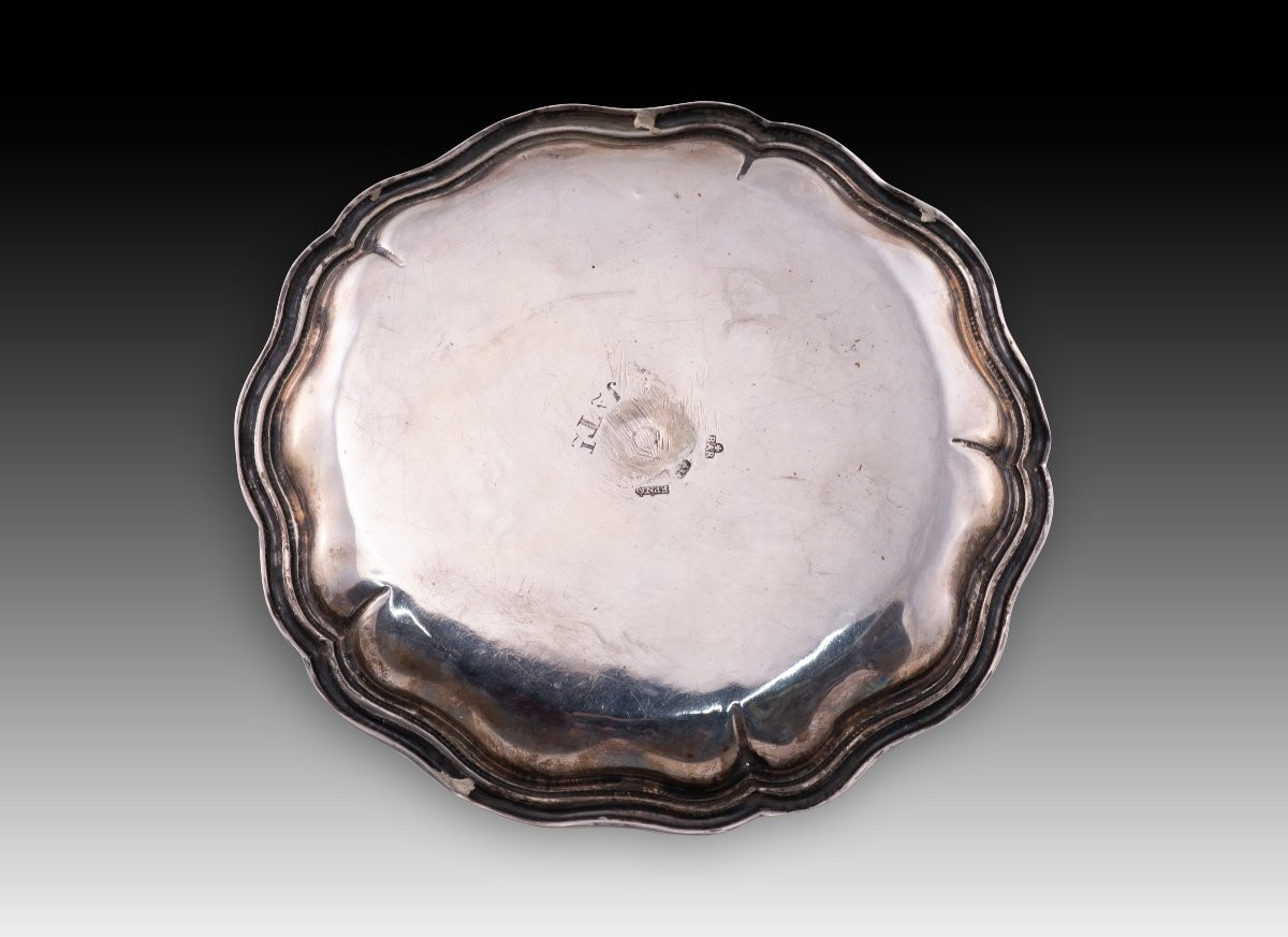 Assiette à contours. Argent. Joan Pau Gasset, Barcelone, Espagne, XVIIIe siècle – XIX s.-photo-2