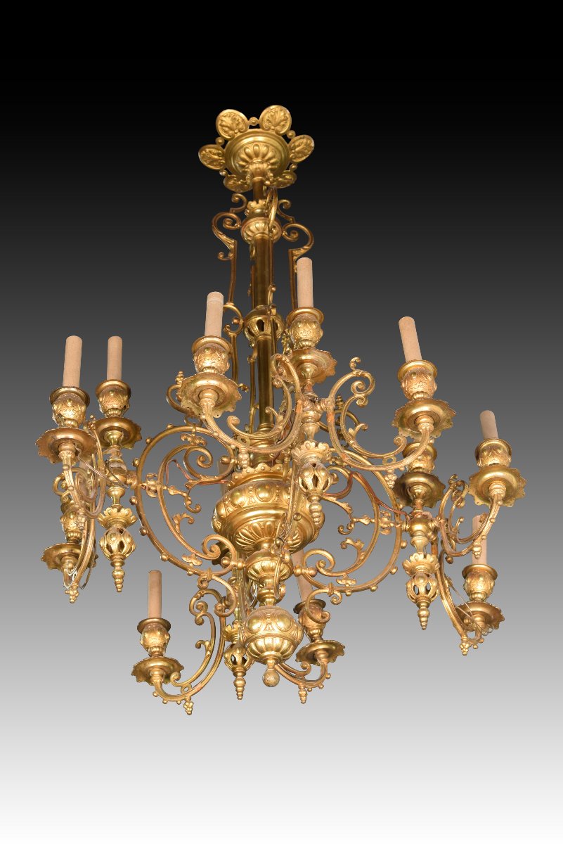 Lustre. Bronze, verre, métal. XIXe siècle. -photo-2