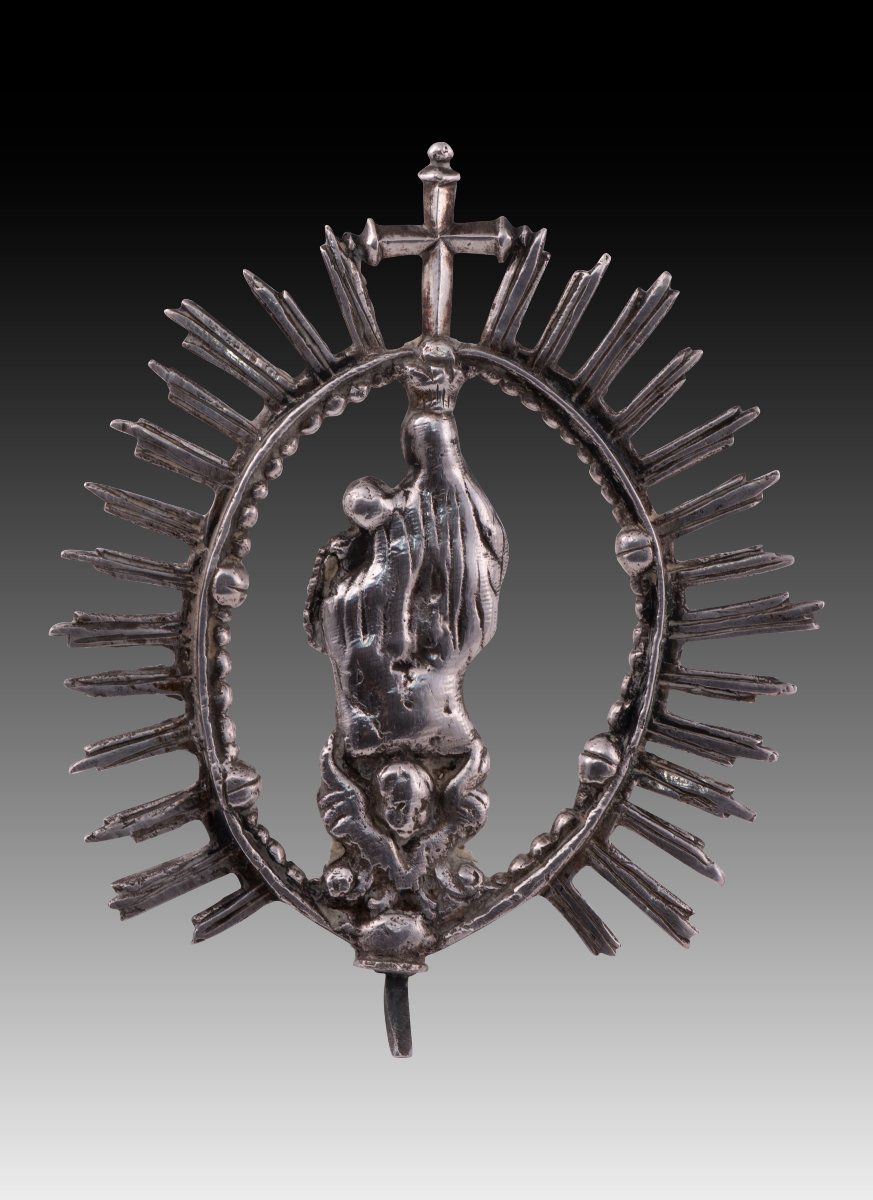 Pièce en argent, Vierge du Rosaire. École espagnole, XVIIe siècle. -photo-2