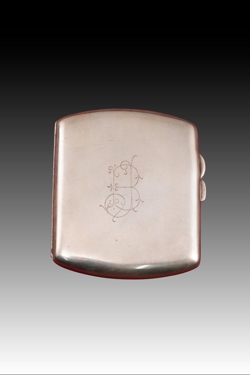 Étui à cigarettes. Argent et tissu. W & F Rabone. Birmingham, Angleterre, 1916. 