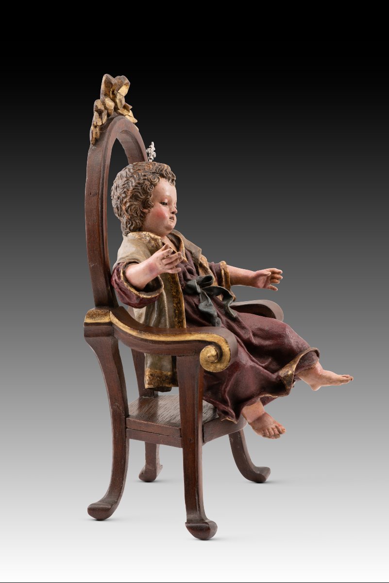 Enfant Jésus sur un trône. Bois, terre cuite, tissu. École espagnole, XVIIIe siècle et après.-photo-3